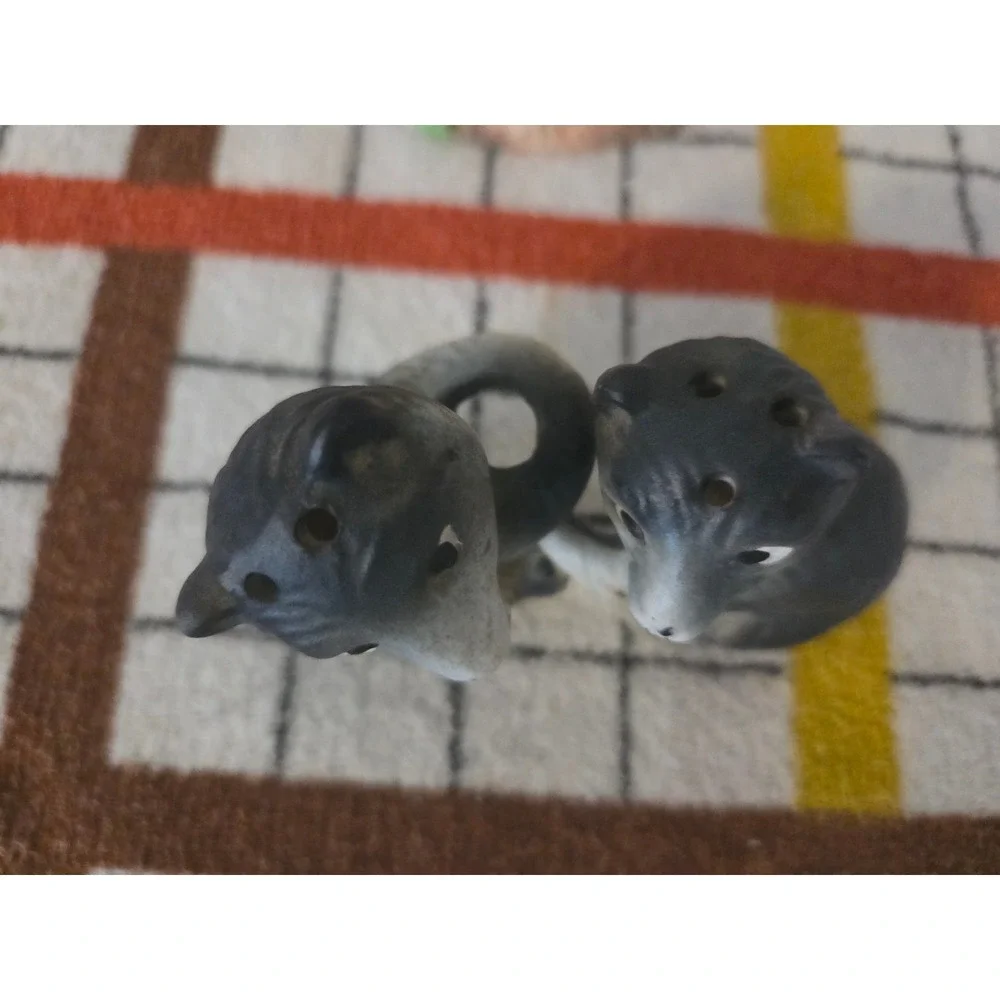 Vintage Great Smoky Mountains Bear Salt and Pepper Shakers Set Japan Ceramic
